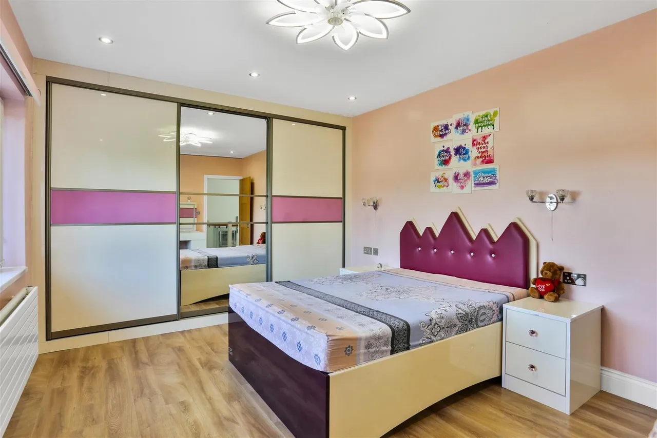 Sandy Lane, South Cheam, SM2, photo 32