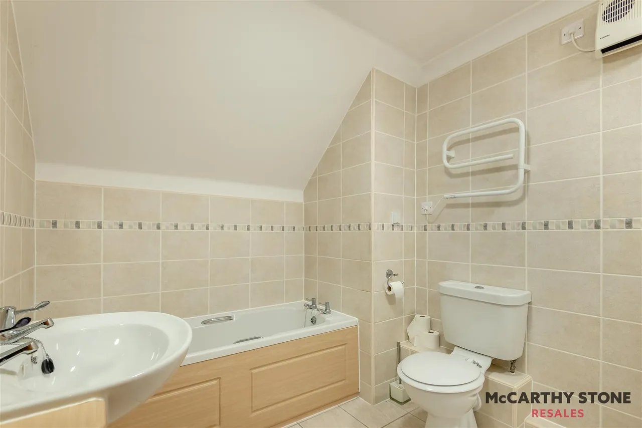 The Wheatridge, Upton St. Leonards, GL4, photo 14