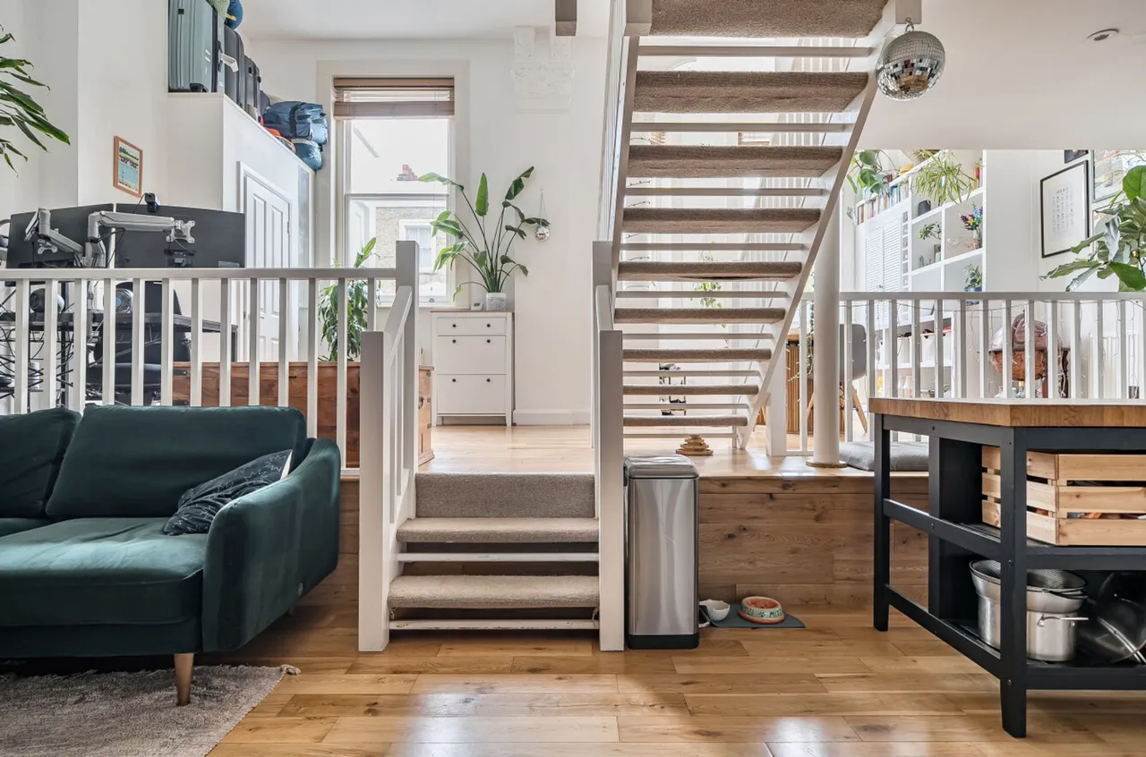 Flat 2, 39 Loughborough Road, London, London, SW9 7TB, photo 11