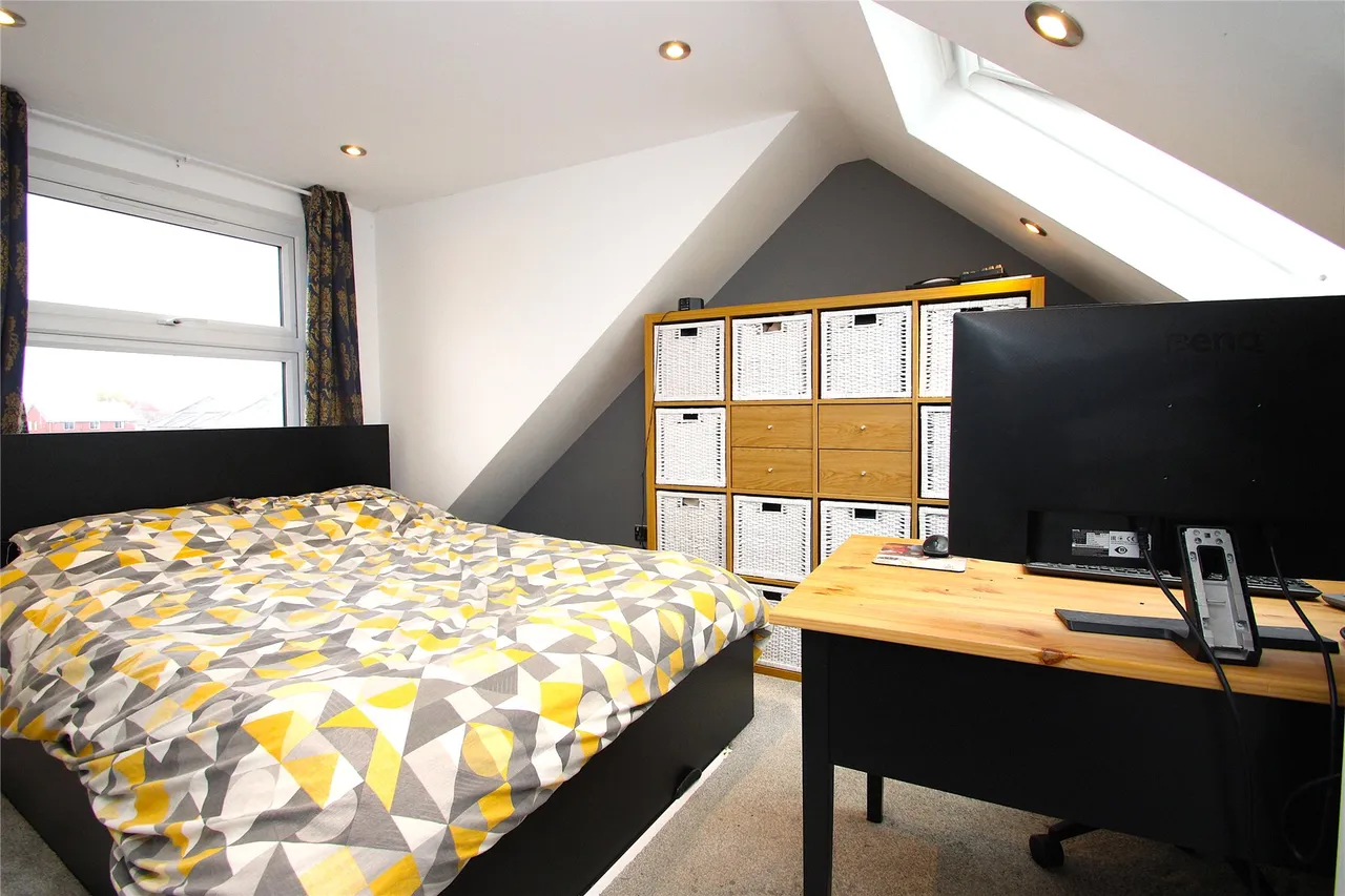 Churchfield Road, Walton On Thames, KT12, photo 7