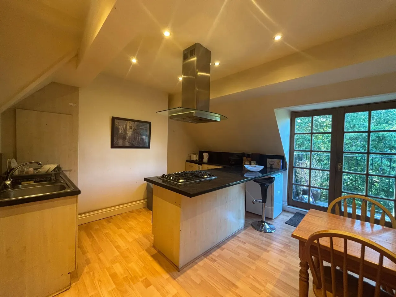 Amesbury Road, B13, photo 4