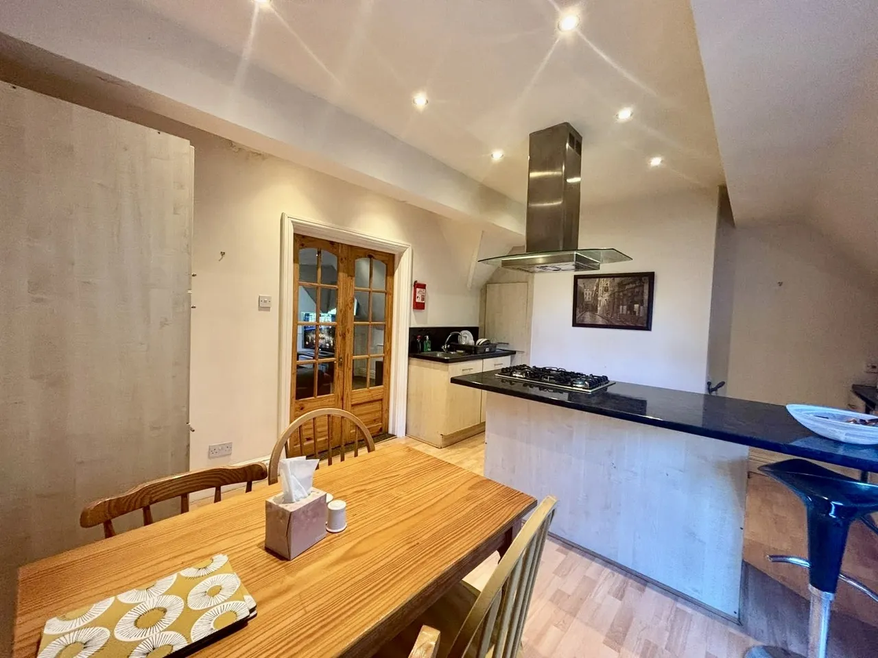 Amesbury Road, B13, photo 5