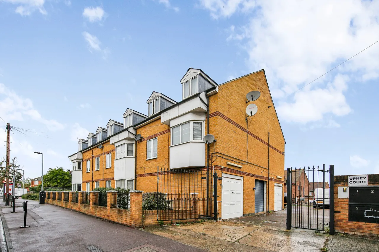 The Drive, Barking, IG11, photo 19