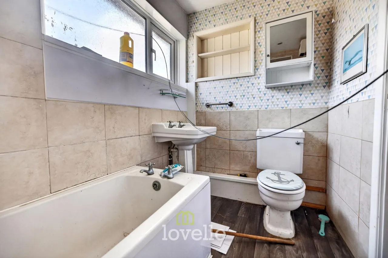 Bonby Grove, Grimsby, DN33, photo 9