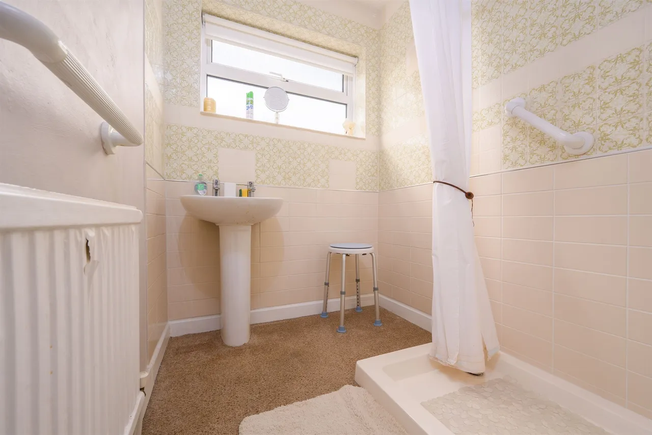 Valley Rise, Kettering, NN14, photo 6