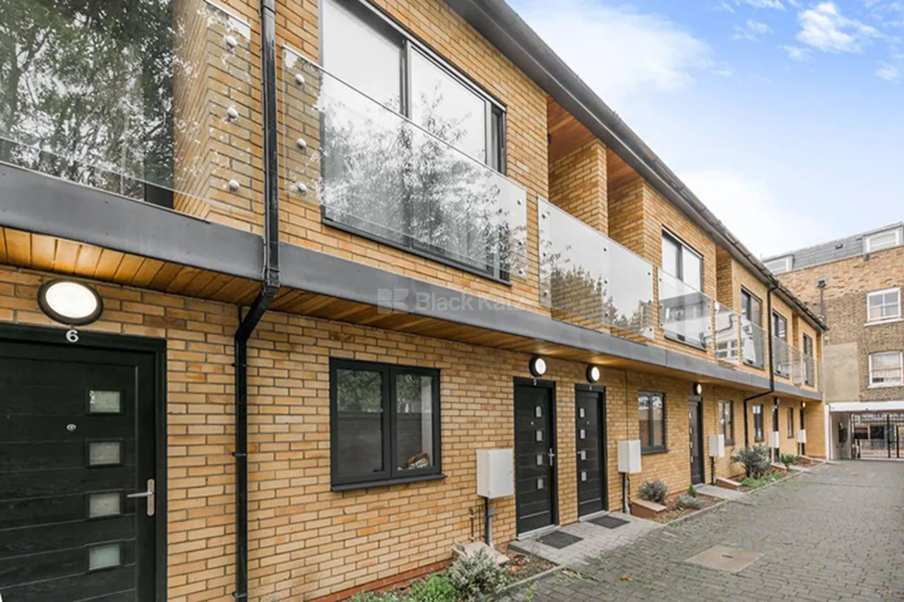 4 bed house to rent, Lotus Mews, N19