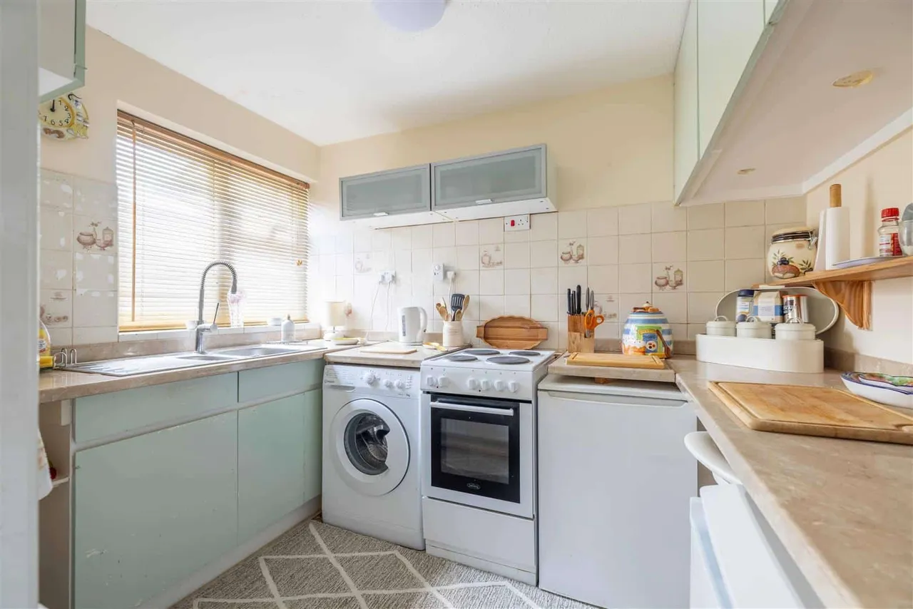 Wyatt Road, Windsor, SL4 4PF, photo 5