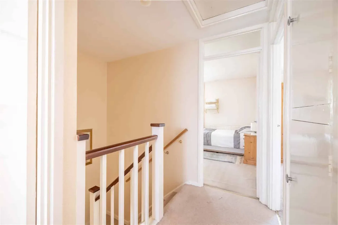 Wyatt Road, Windsor, SL4 4PF, photo 12