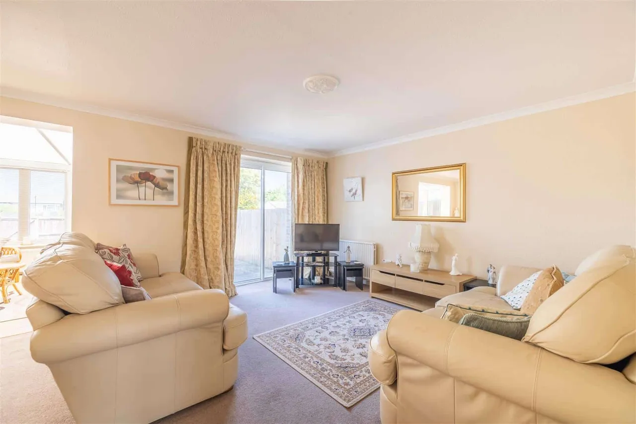 Wyatt Road, Windsor, SL4 4PF, photo 4