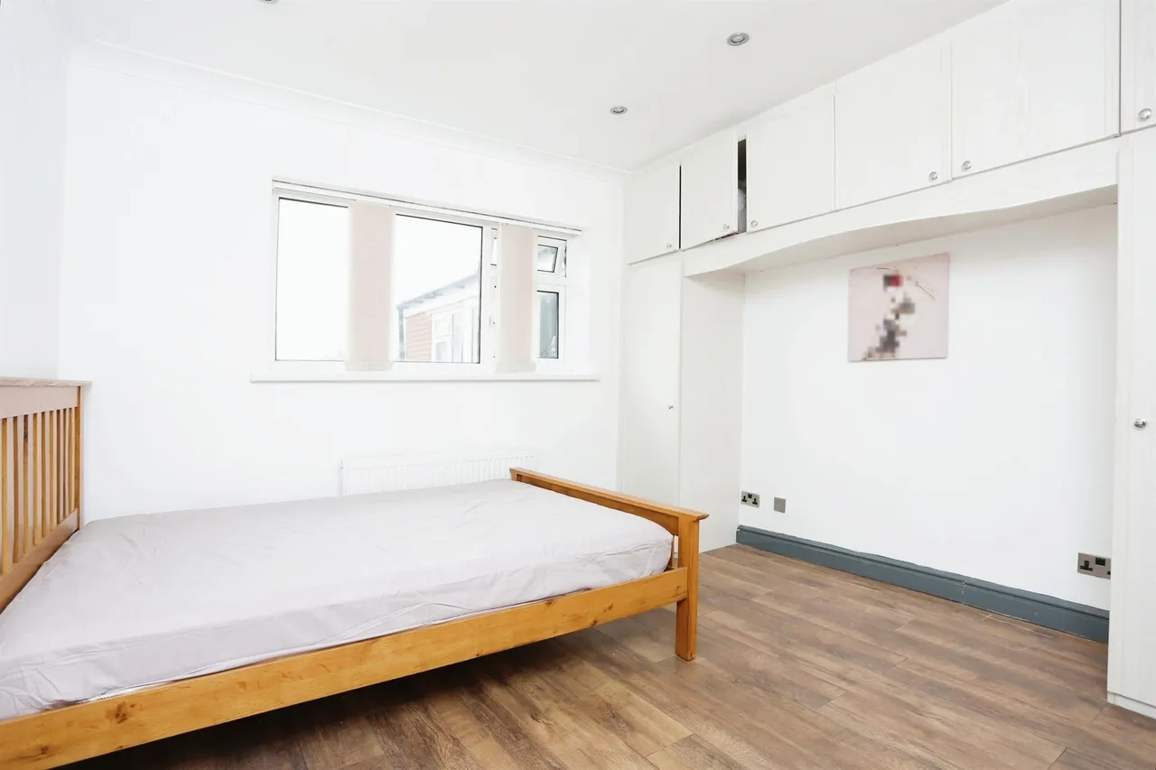 Ballater Close, Leicester, LE5, photo 10
