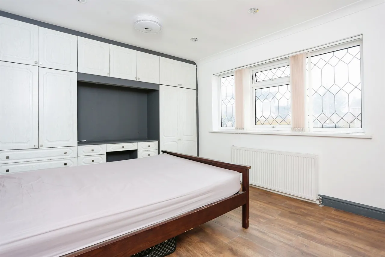 Ballater Close, Leicester, LE5, photo 13