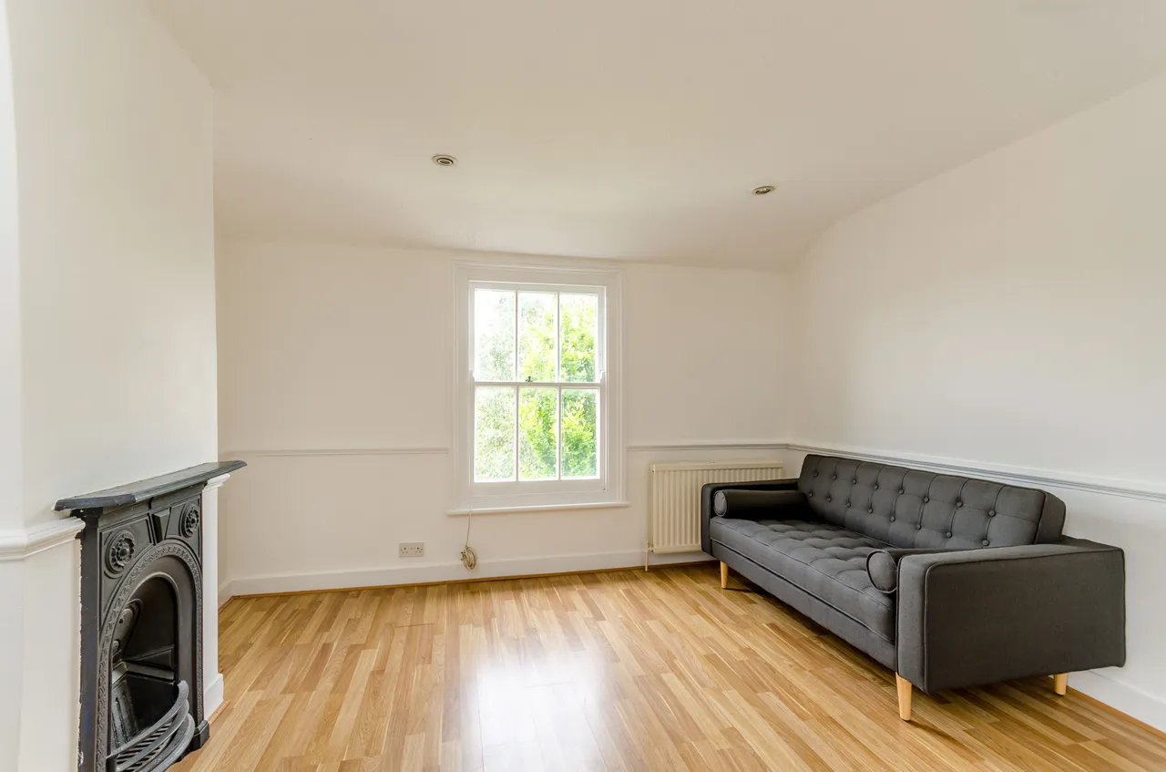 137b Gladstone Road, London, photo 8