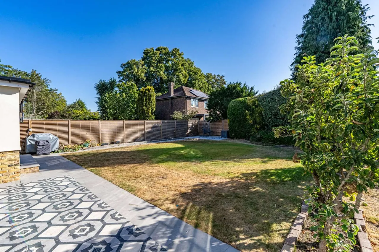 Marlborough Road, Hampton, TW12 3RX, photo 5