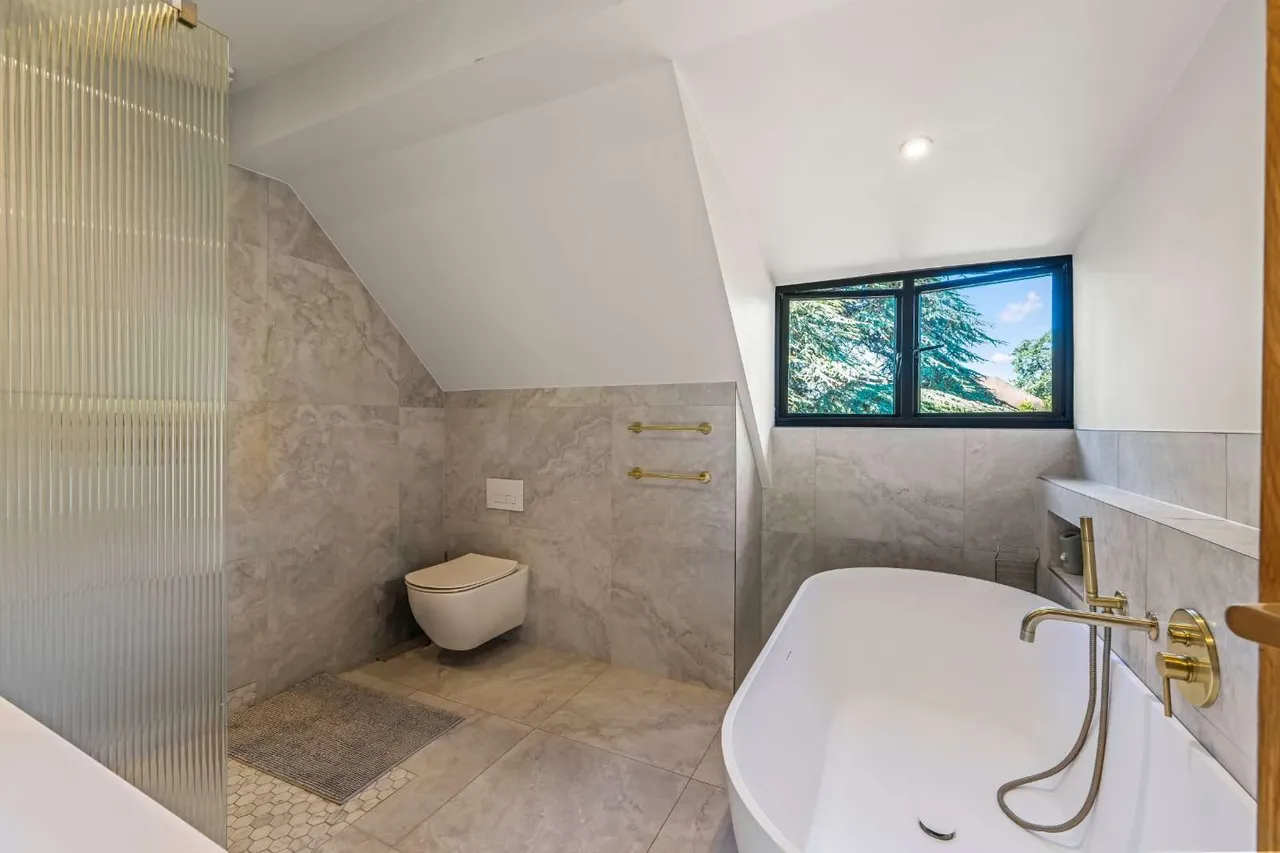 Marlborough Road, Hampton, TW12 3RX, photo 12