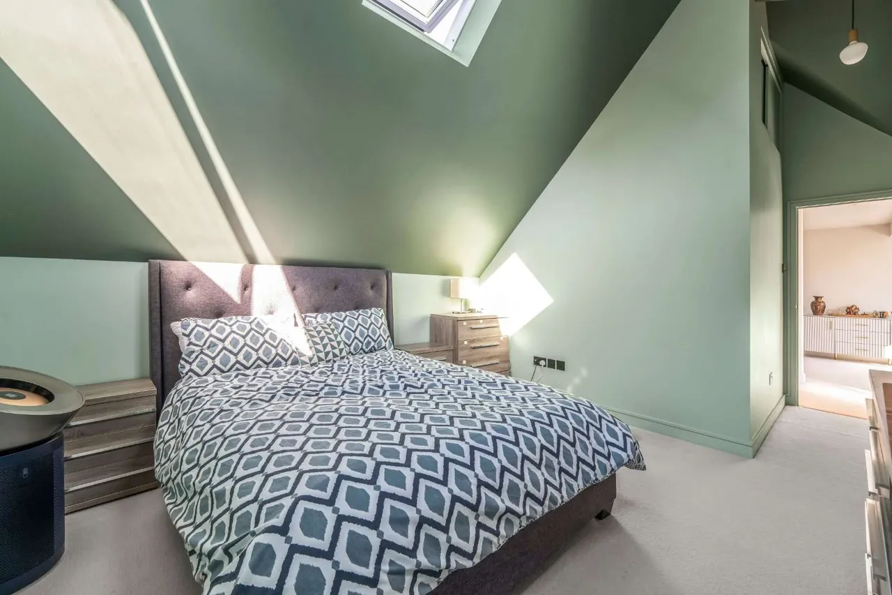 Marlborough Road, Hampton, TW12 3RX, photo 11