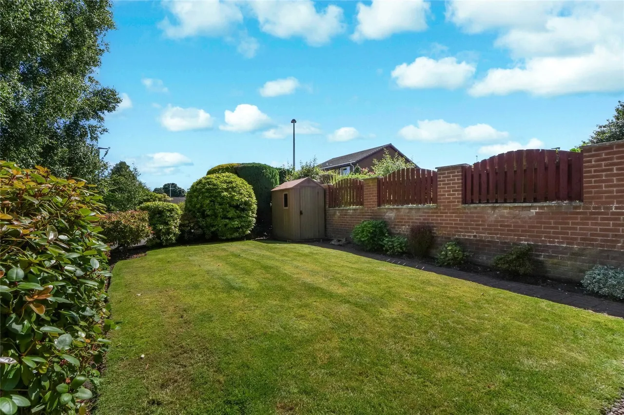 Arlehaven, Birkhill Road, Stirling, Stirlingshire, FK7, photo 19