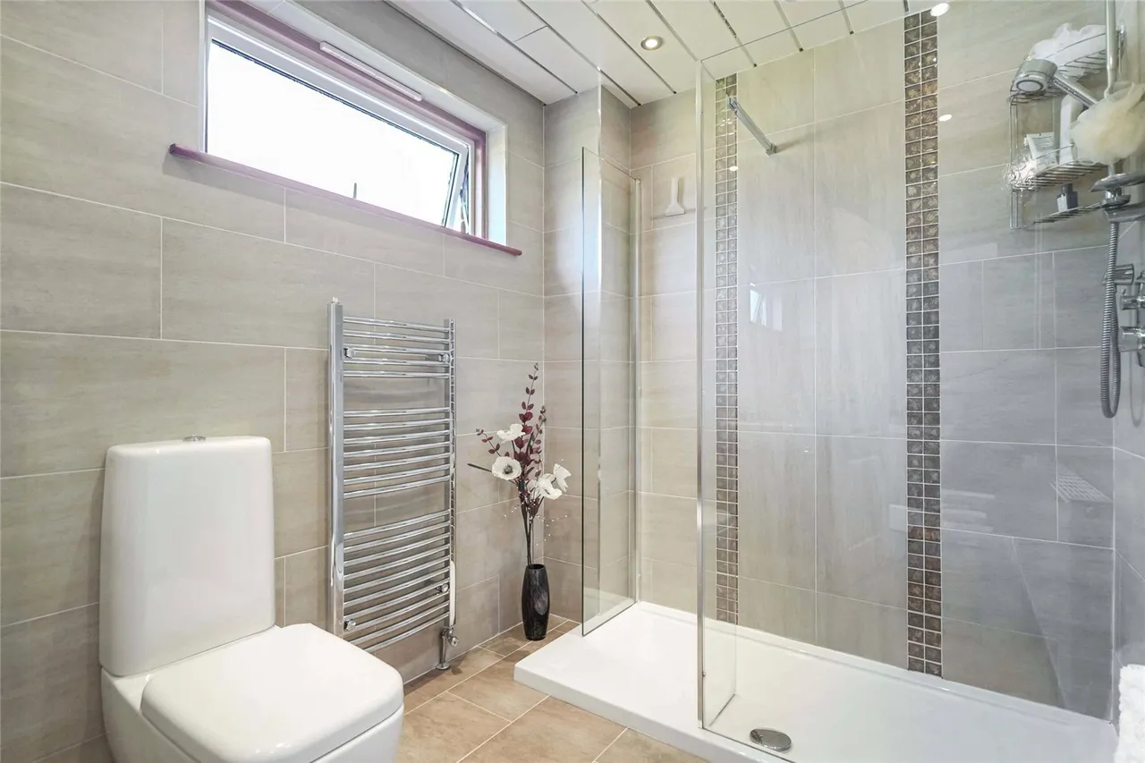 Arlehaven, Birkhill Road, Stirling, Stirlingshire, FK7, photo 9