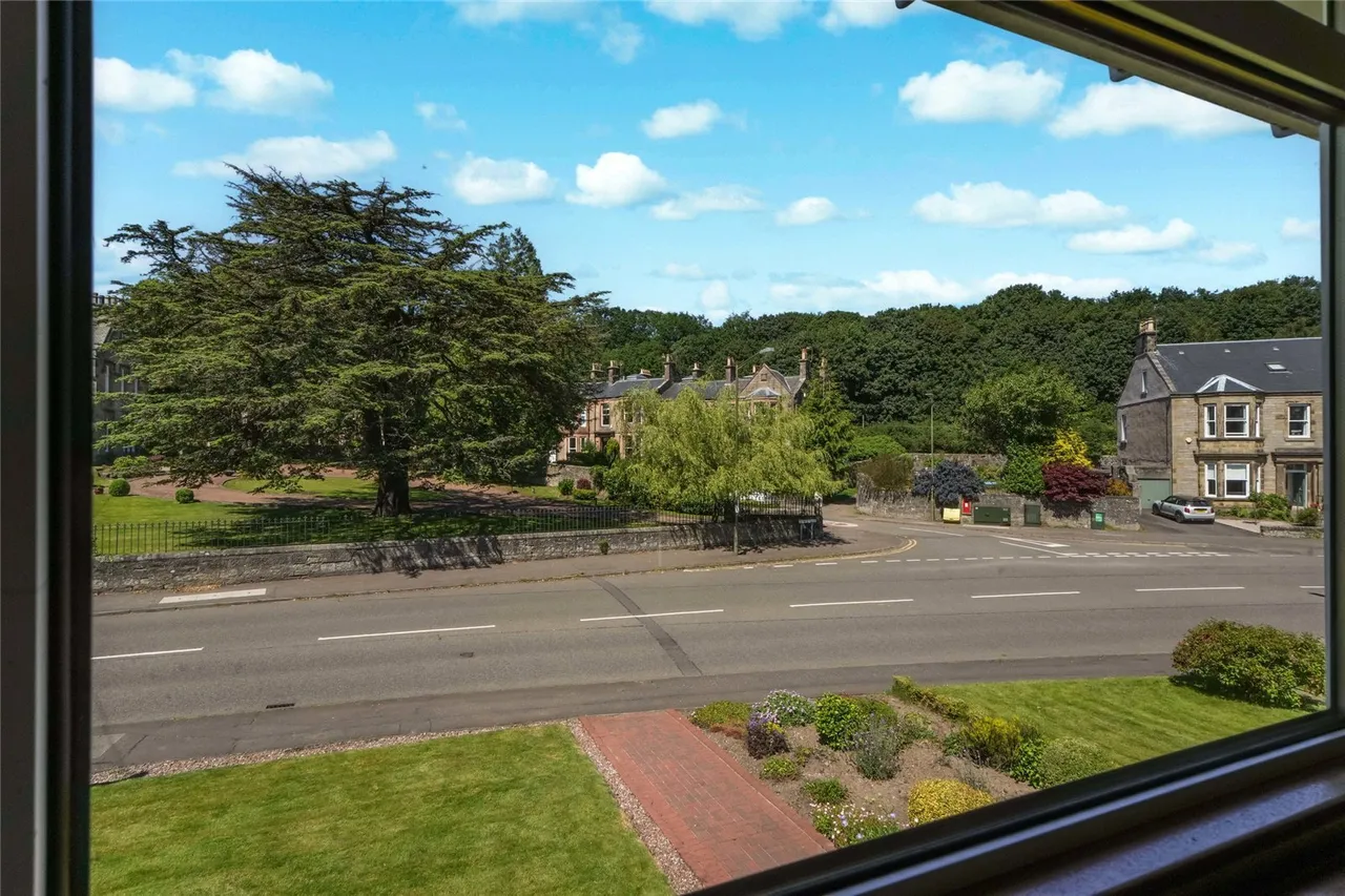 Arlehaven, Birkhill Road, Stirling, Stirlingshire, FK7, photo 17