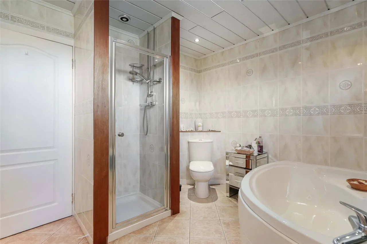Arlehaven, Birkhill Road, Stirling, Stirlingshire, FK7, photo 16