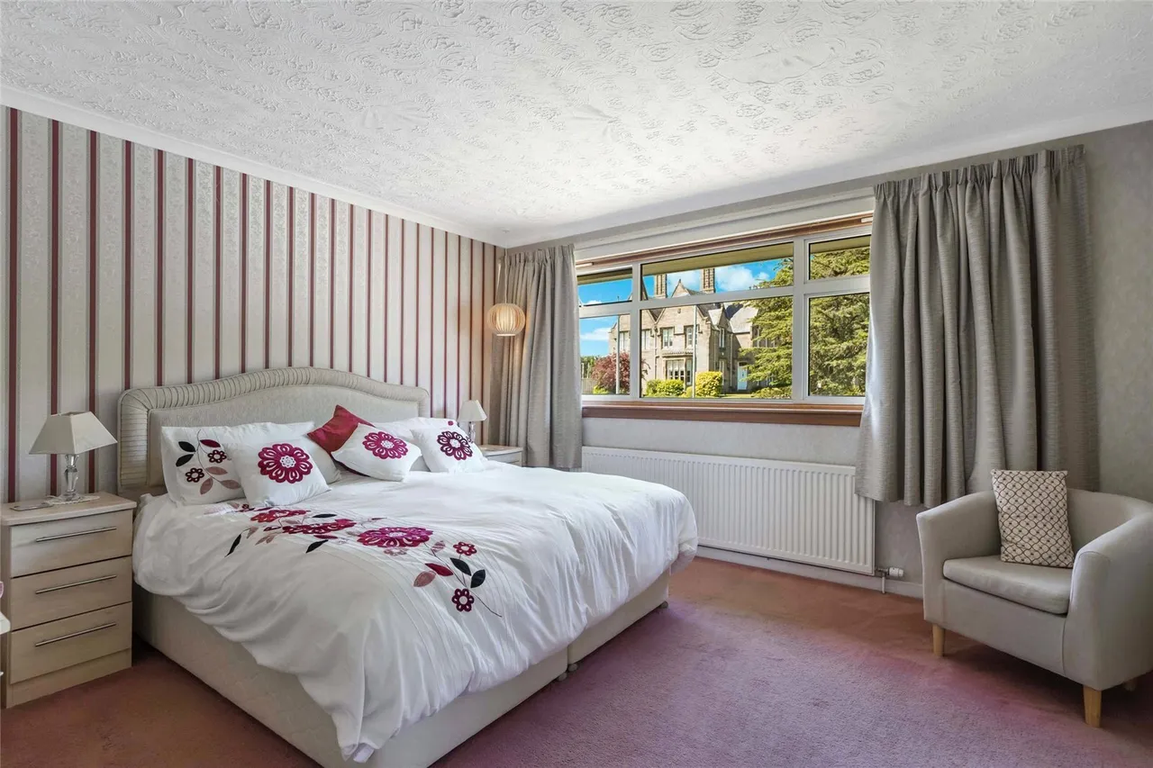 Arlehaven, Birkhill Road, Stirling, Stirlingshire, FK7, photo 11