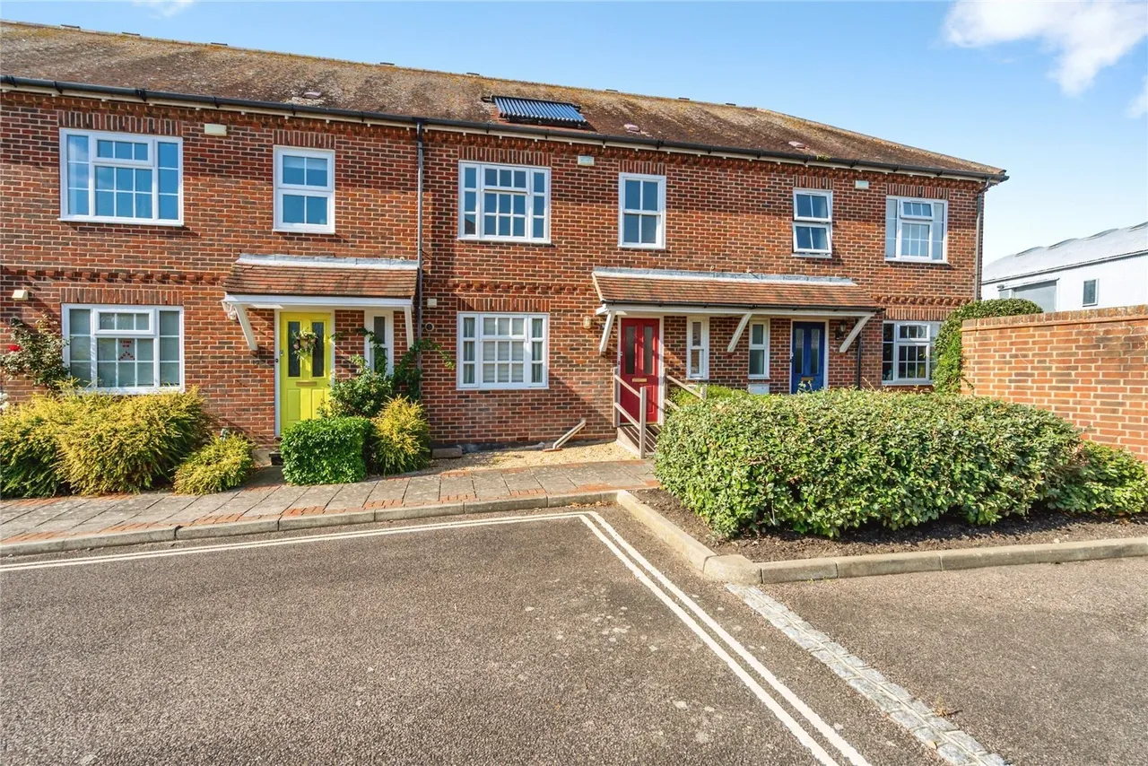 Peter Weston Place, Chichester, PO19, photo 18