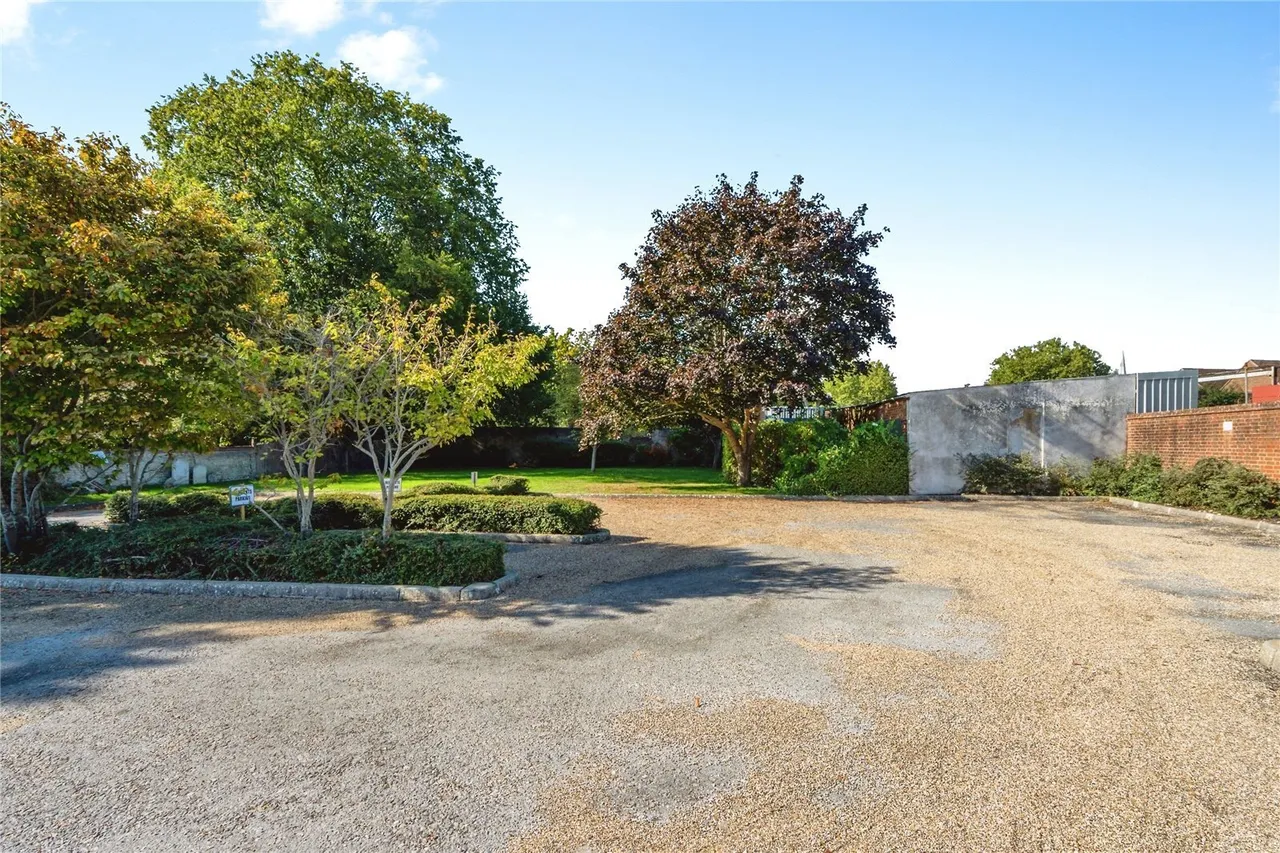 Peter Weston Place, Chichester, PO19, photo 15