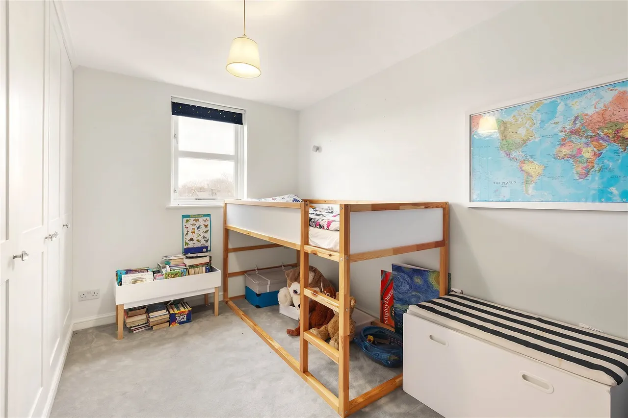 Knowsley Road, London, SW11, photo 3