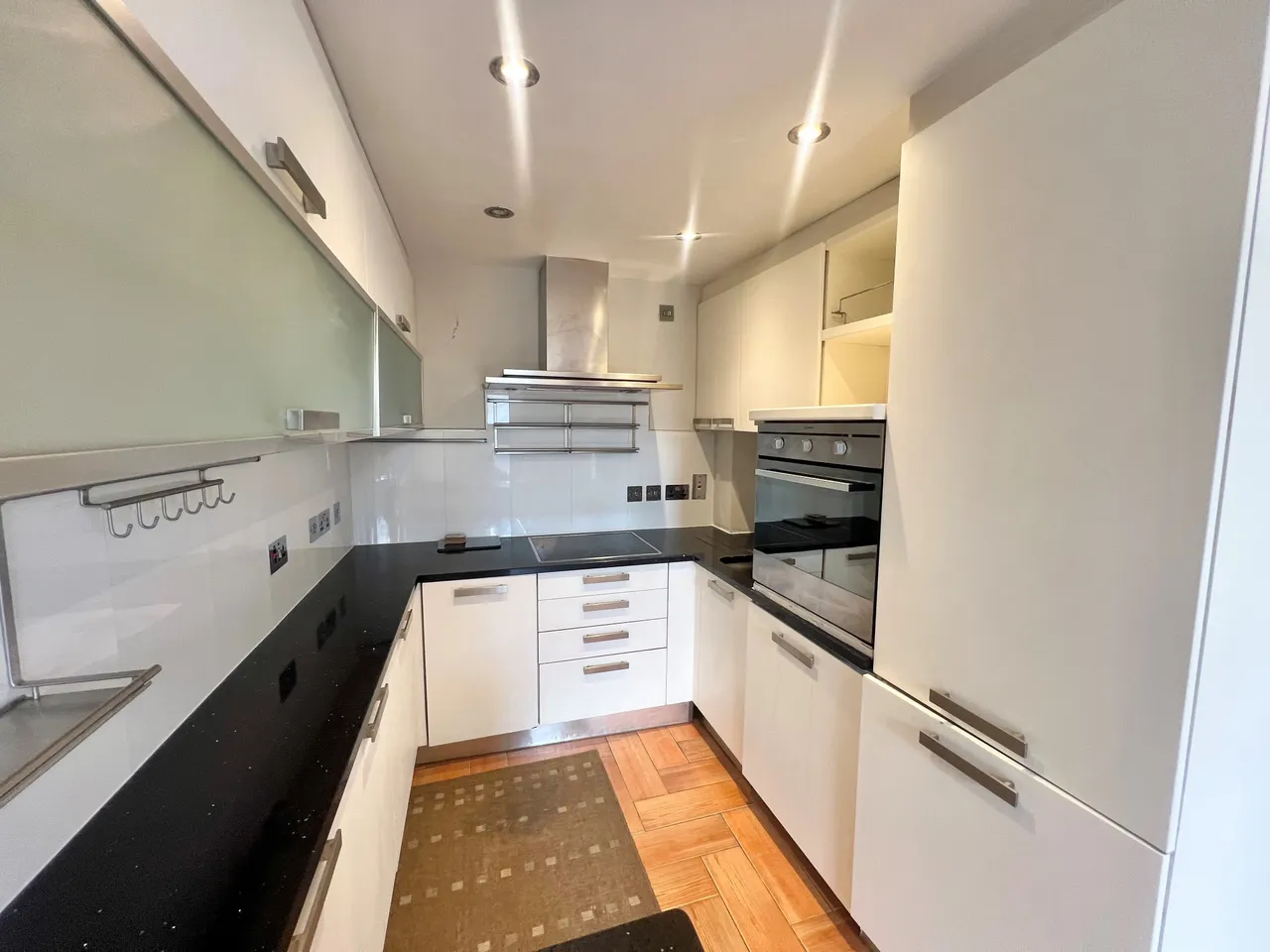Grosvenor Street West, B16, photo 3