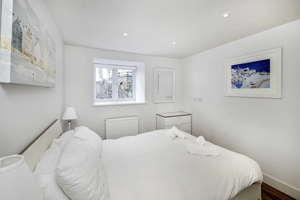 Bedford Road, St. Ives, TR26, photo 13
