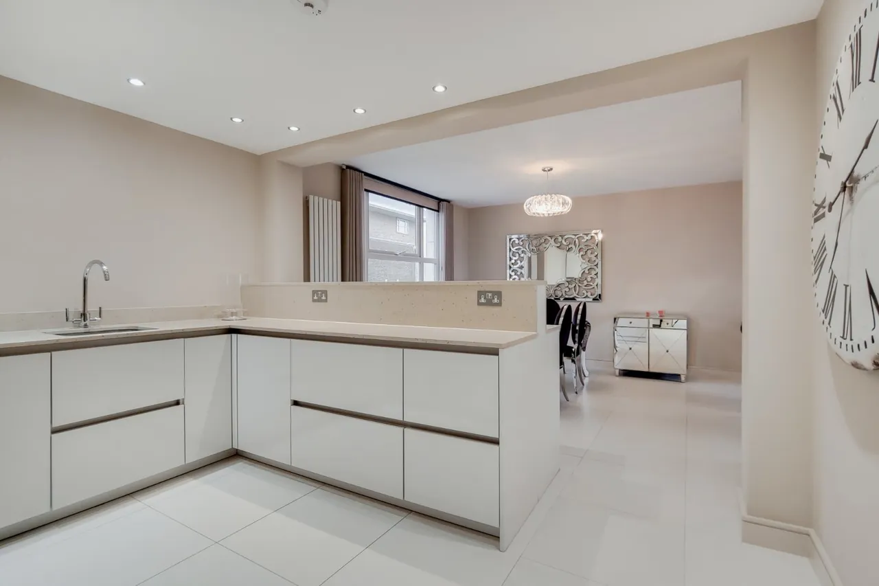 Boydell Court, St. Johns Wood Park, London, NW8 6NJ, photo 4
