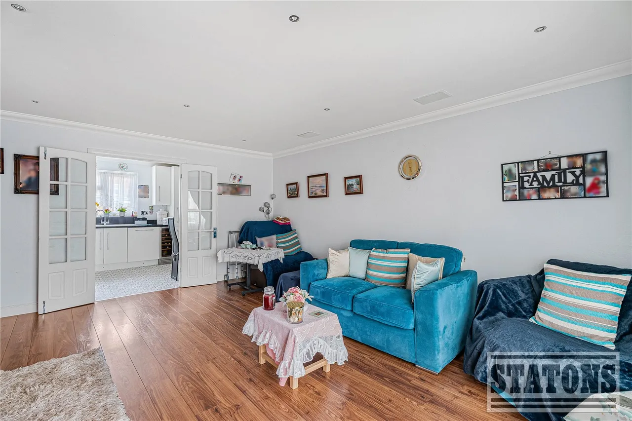 Alderman Close, Welham Green, North Mymms, Hatfield, AL9 7DS, photo 4