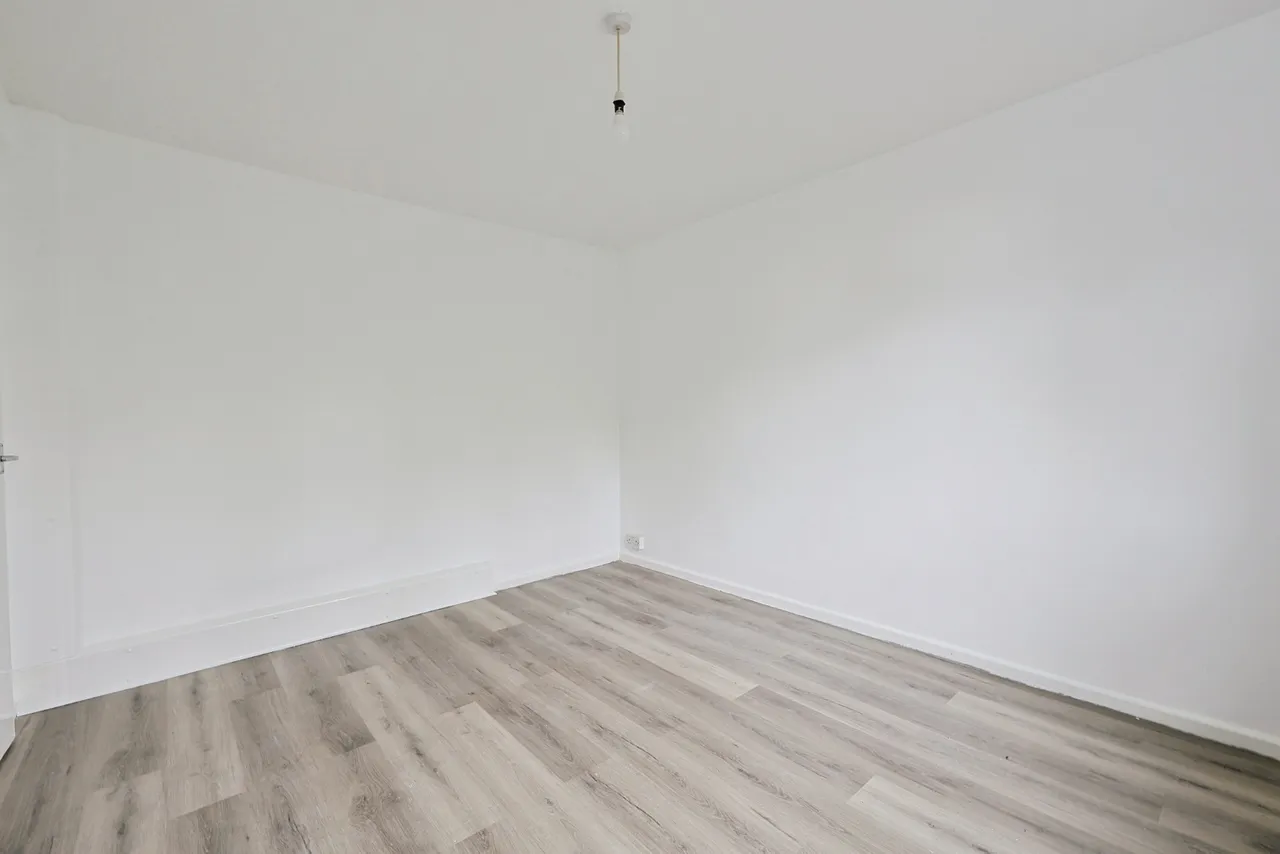 Burns Road, London, SW11, photo 14