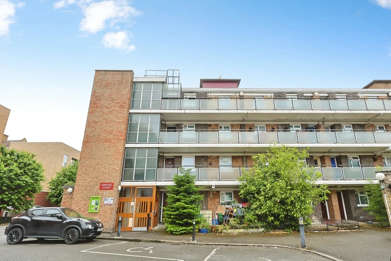 Burns Road, London, SW11, photo 13