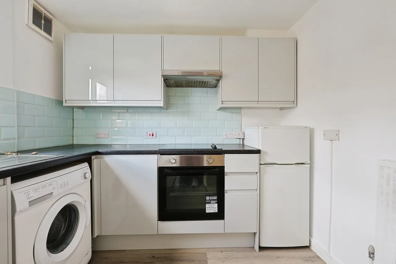 Burns Road, London, SW11, photo 9