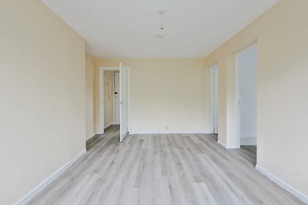 Burns Road, London, SW11, photo 15