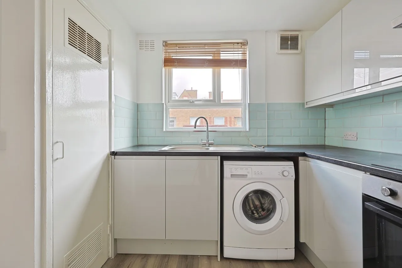 Burns Road, London, SW11, photo 10