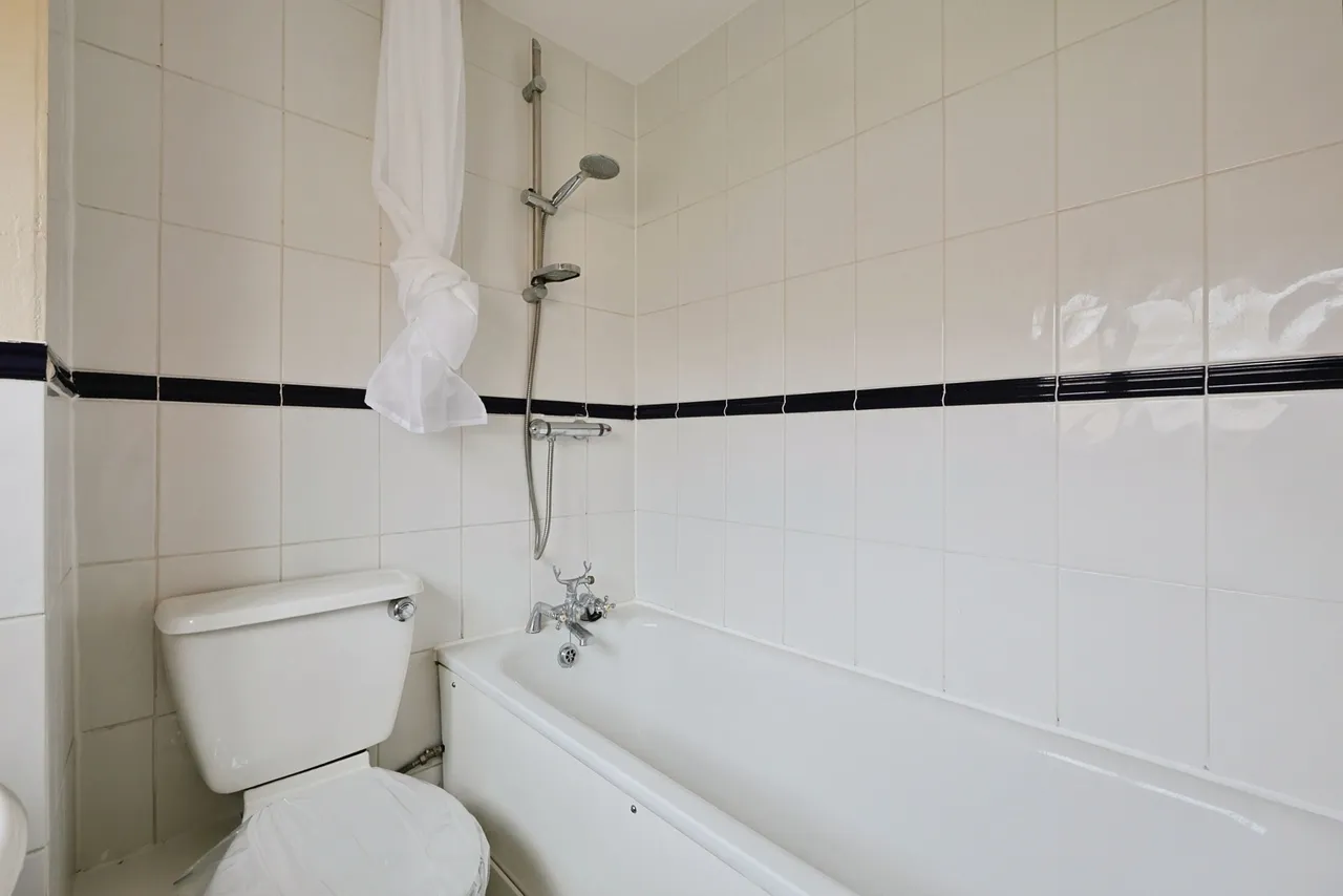 Burns Road, London, SW11, photo 3