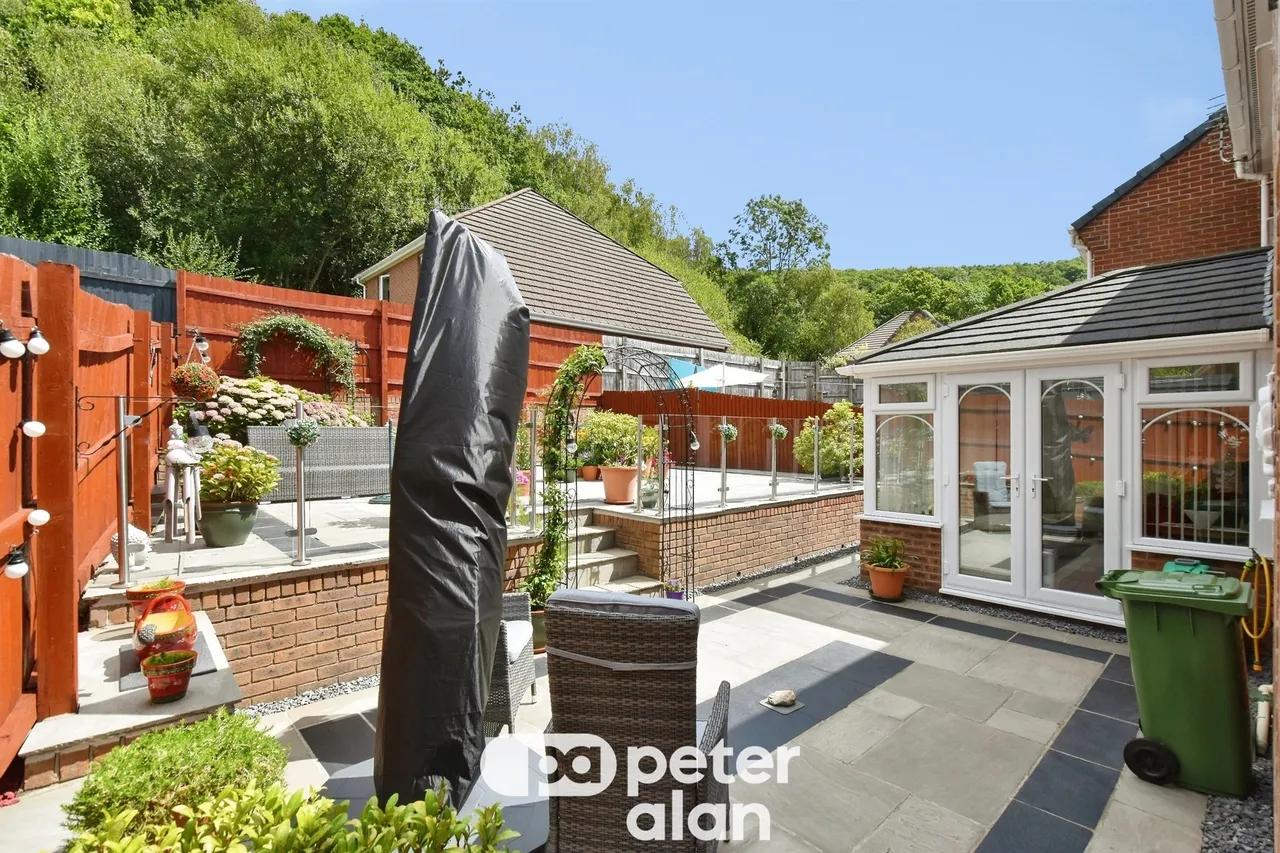 Heol Y Deri Aberdare, CF44, photo 28