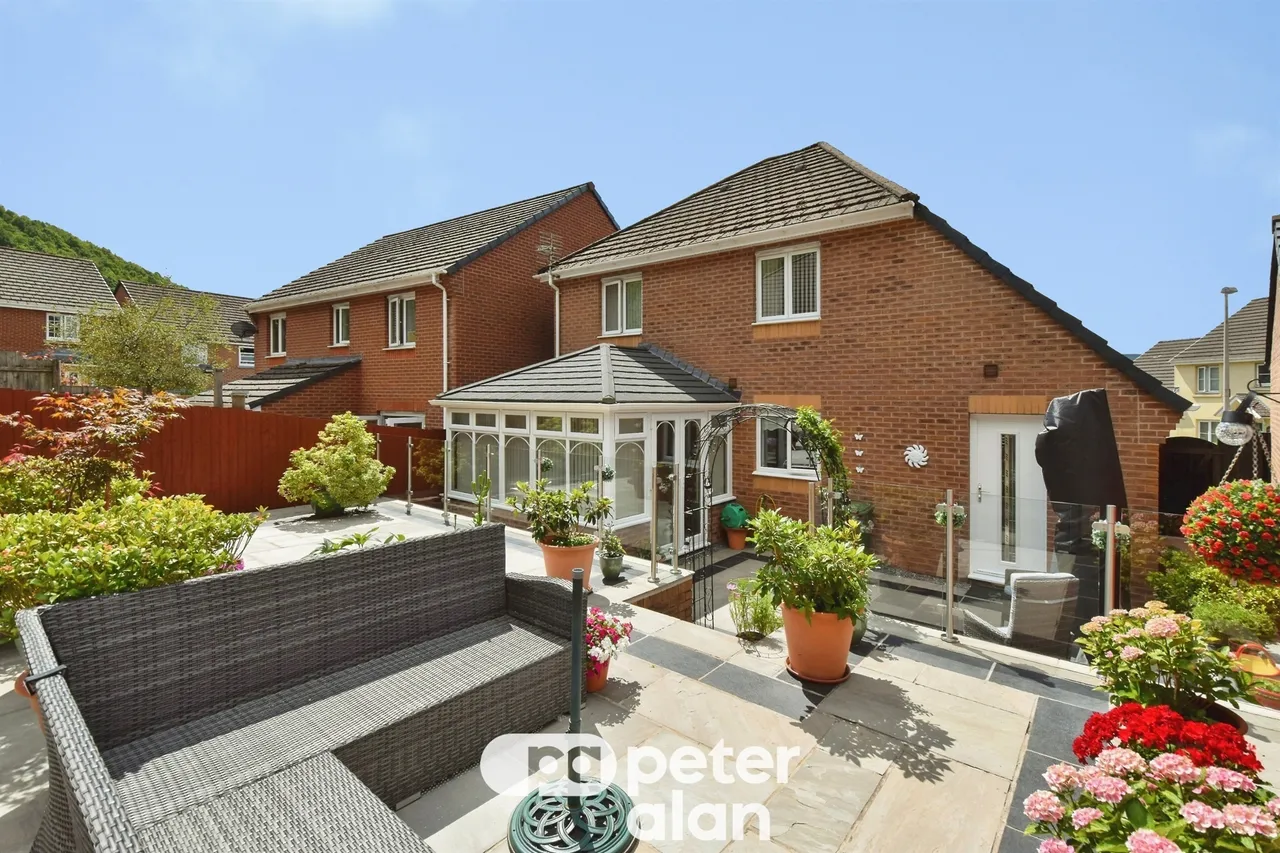 Heol Y Deri Aberdare, CF44, photo 20