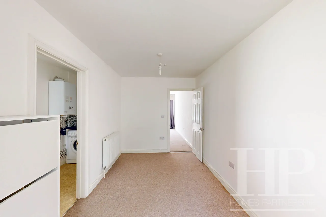 West Street, Crawley, RH11, photo 12