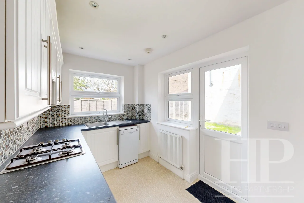 West Street, Crawley, RH11, photo 9
