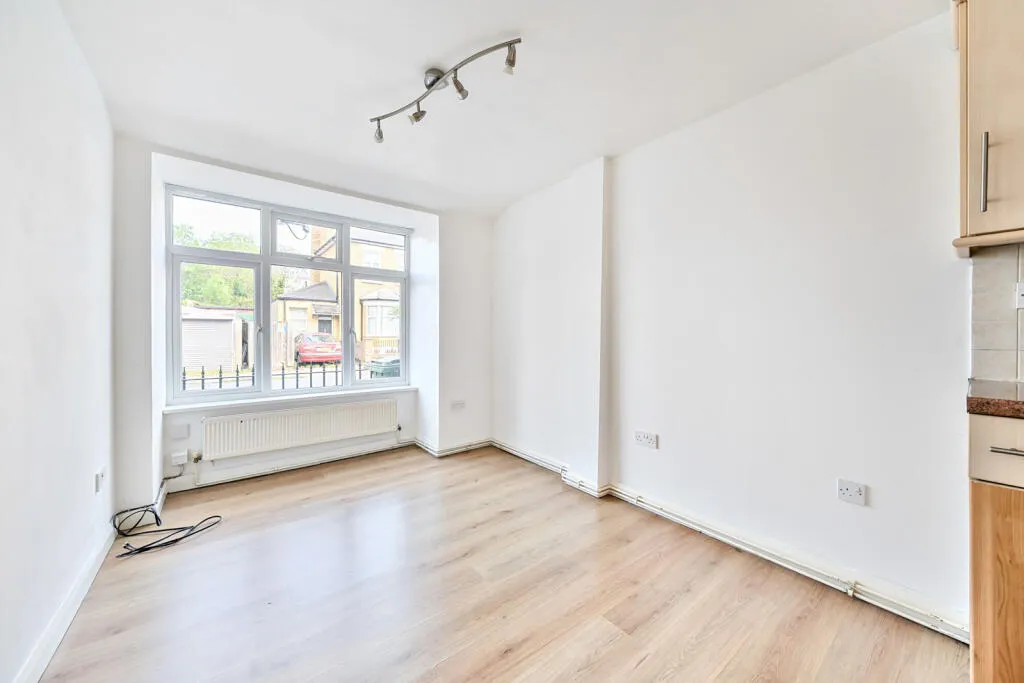 Bowness Cottage, Bowness Road, London, SE6, photo 2