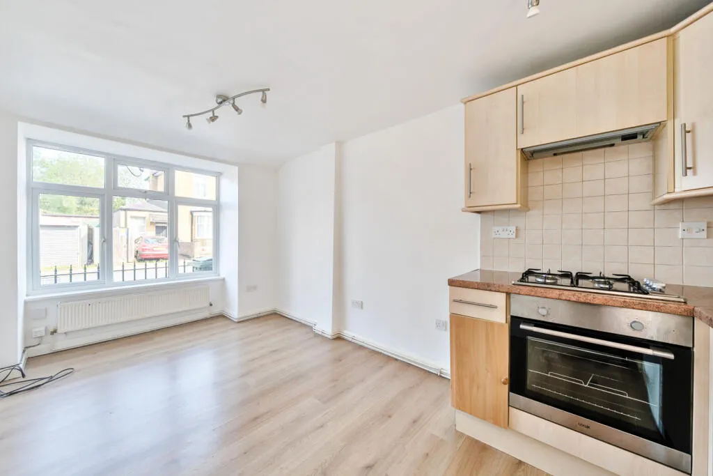 Bowness Cottage, Bowness Road, London, SE6, photo 4