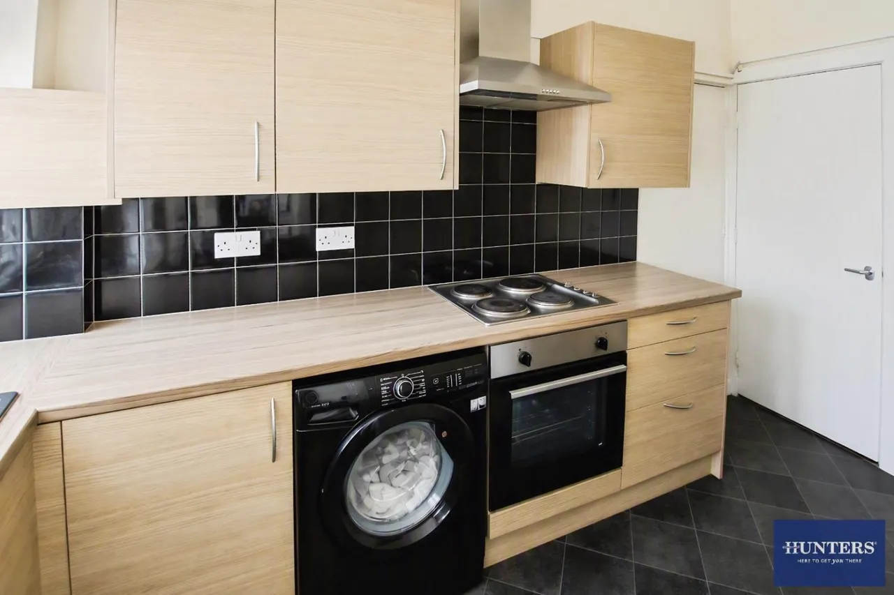 Dirkhill Road, Bradford, BD7, photo 5