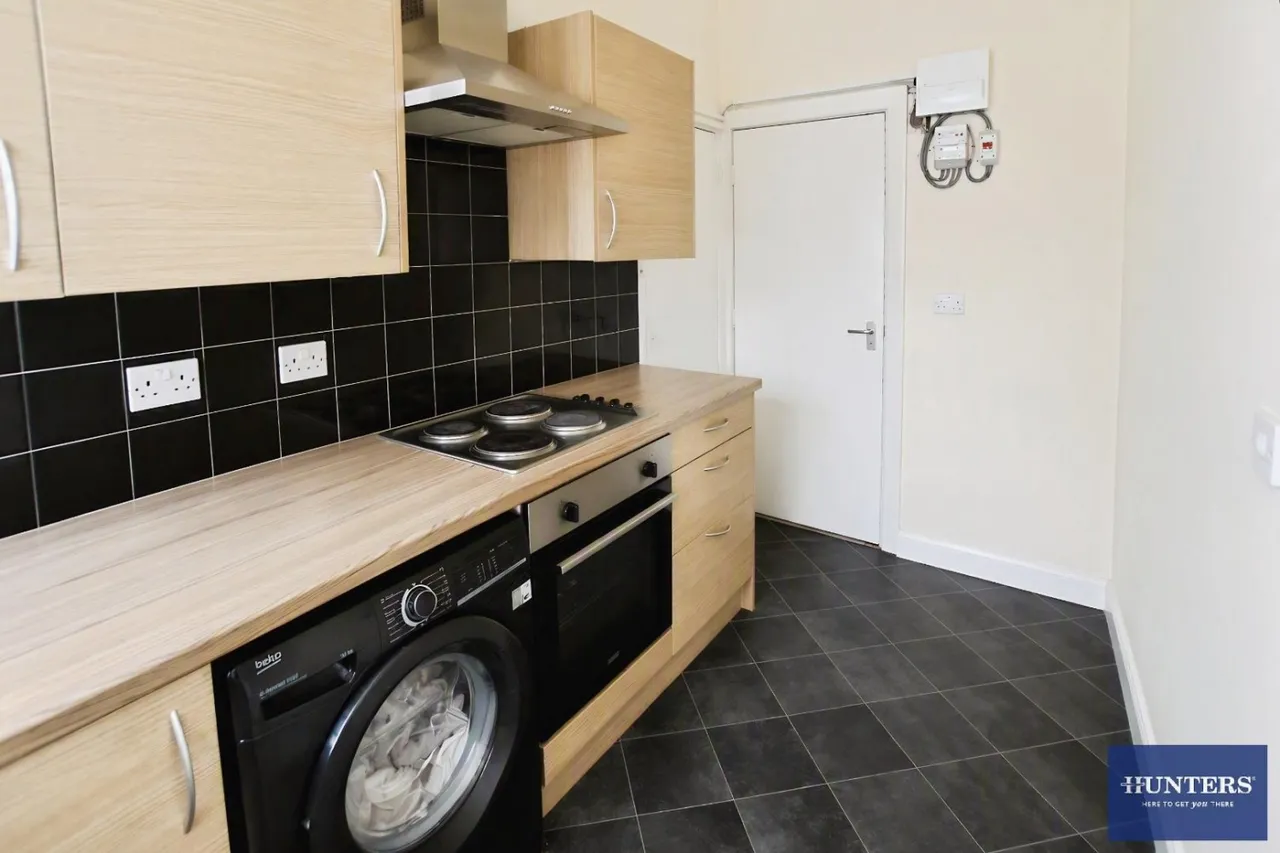 Dirkhill Road, Bradford, BD7, photo 4