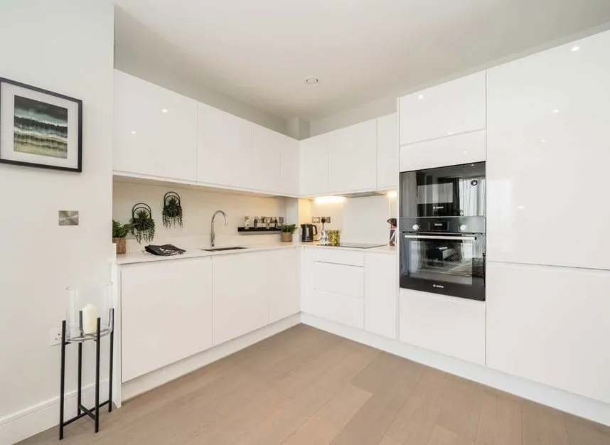 Bollo Lane, Acton, W3, photo 3