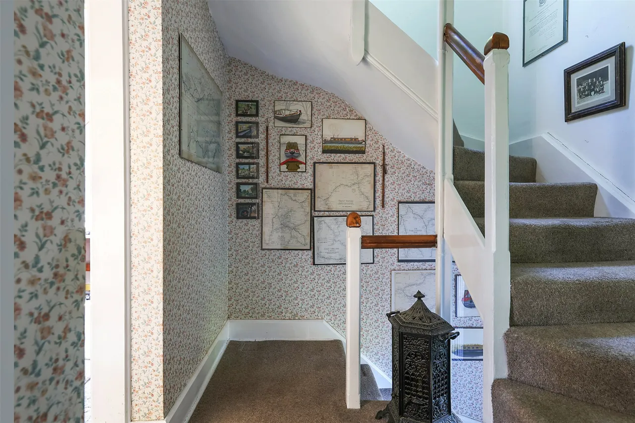 Leatherhead Road, Great, KT23, photo 6