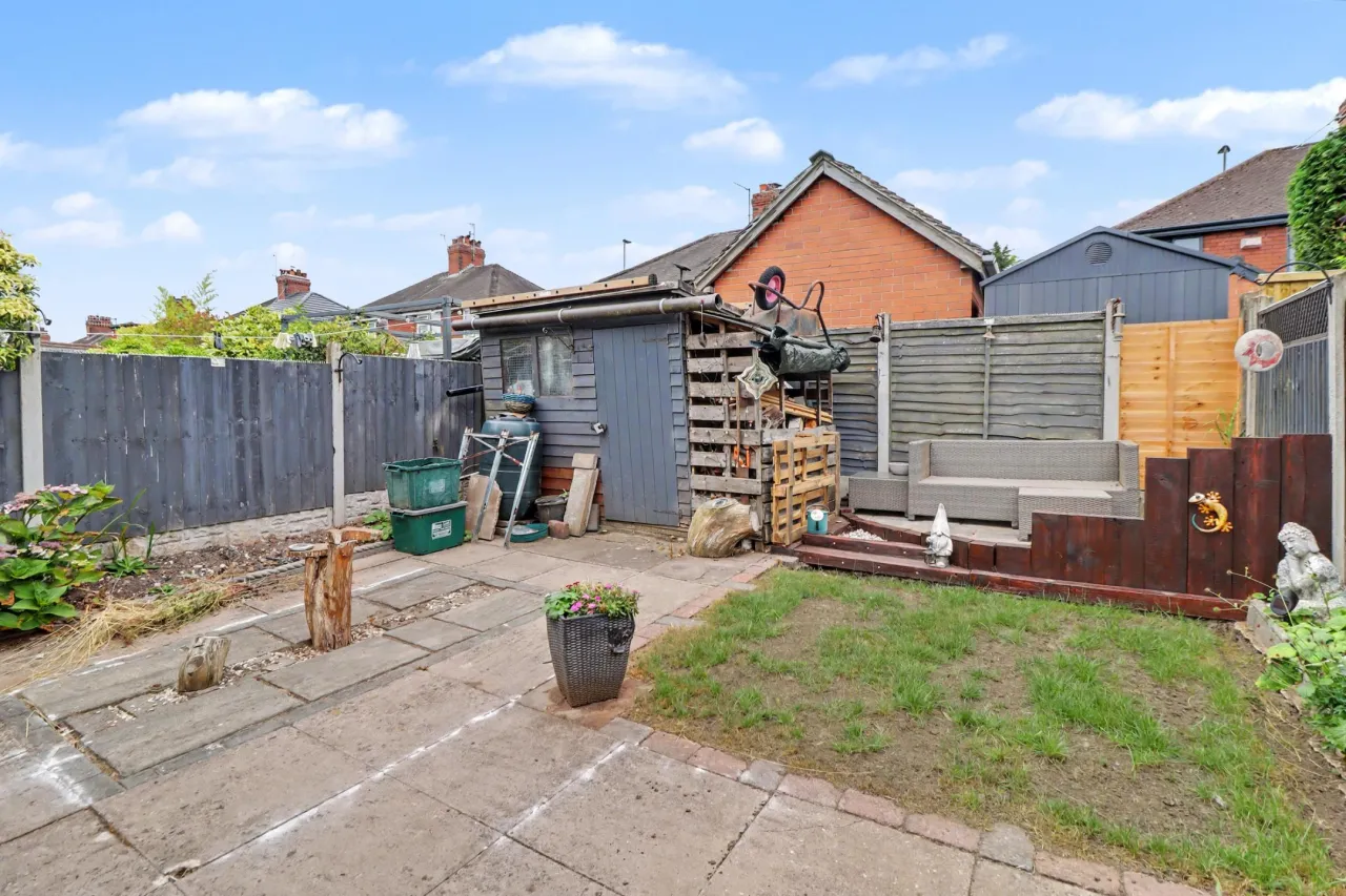 Sutherland Avenue, Stoke on Trent, photo 9