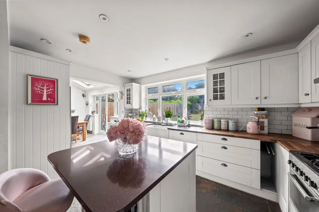 Blenheim Gardens, Wallington SM6 9PW, photo 7