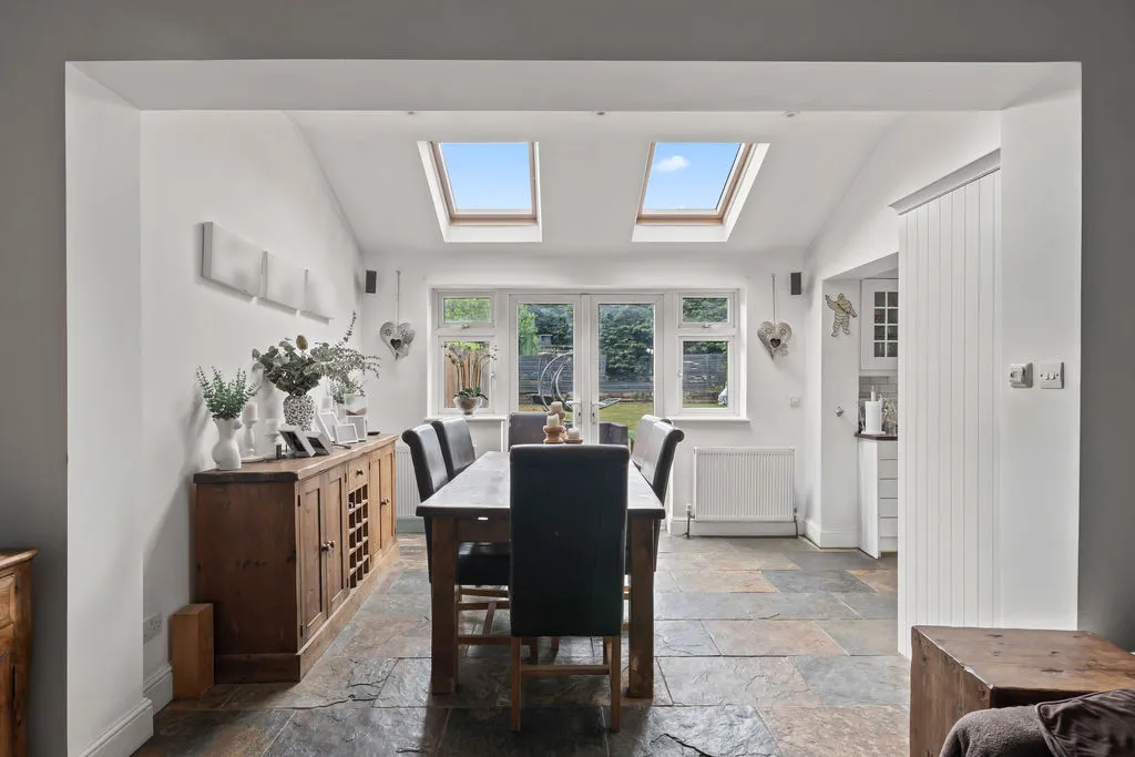 Blenheim Gardens, Wallington SM6 9PW, photo 4